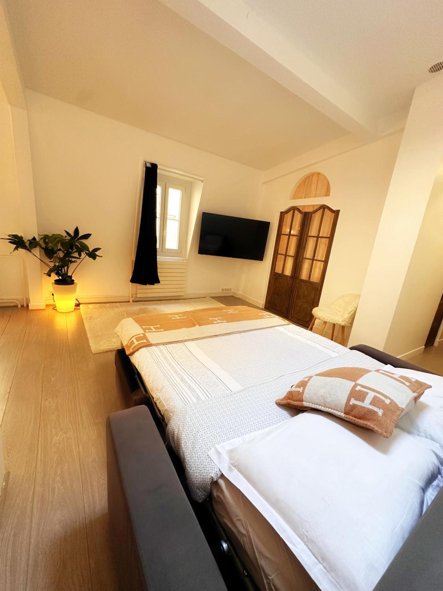 Apartament Quai De Seine Tour Eiffel Trocadero Paryż Zewnętrze zdjęcie